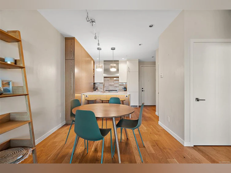 310-1201 Fort Street, Victoria, BC, V8V 3L1 - 12