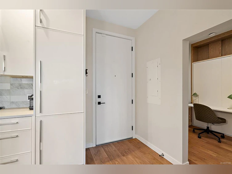 310-1201 Fort Street, Victoria, BC, V8V 3L1 - 13
