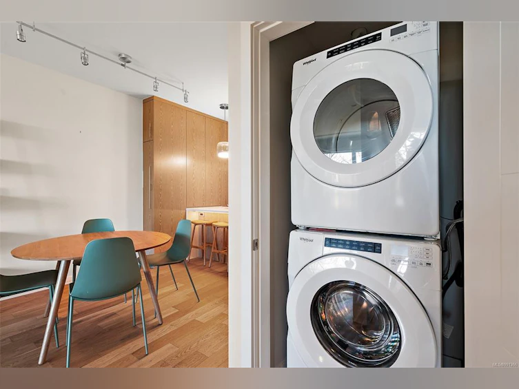 310-1201 Fort Street, Victoria, BC, V8V 3L1 - 14