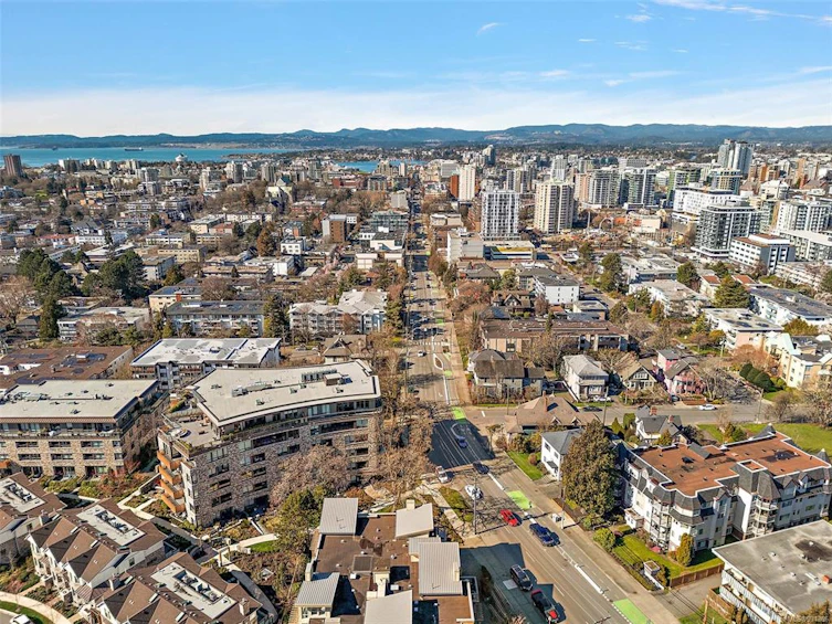 310-1201 Fort Street, Victoria, BC, V8V 3L1 - 26