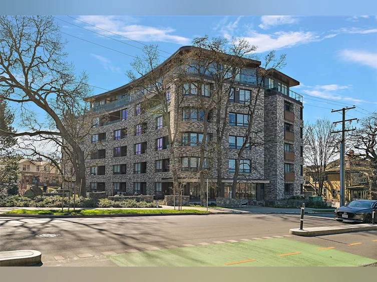 310-1201 Fort Street, Victoria, BC, V8V 3L1 - 27
