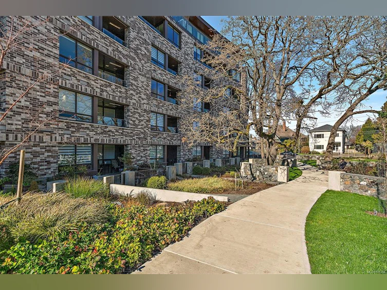 310-1201 Fort Street, Victoria, BC, V8V 3L1 - 29