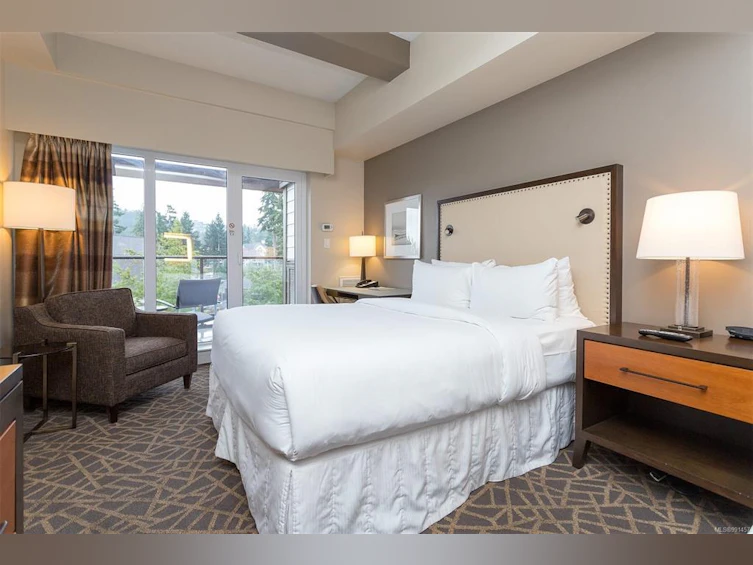 320/318A-1376 Lynburne Place, Langford, BC, V9B 6S1 - 13