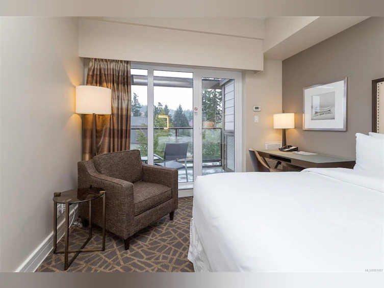 320/318A-1376 Lynburne Place, Langford, BC, V9B 6S1 - 14