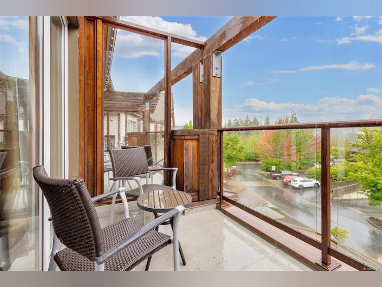 320/318A-1376 Lynburne Place, Langford, BC, V9B 6S1 - 21