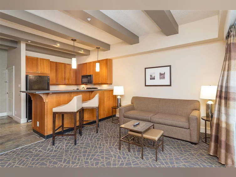 320/318A-1376 Lynburne Place, Langford, BC, V9B 6S1 - 27