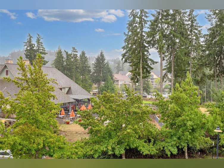 320/318A-1376 Lynburne Place, Langford, BC, V9B 6S1 - 49