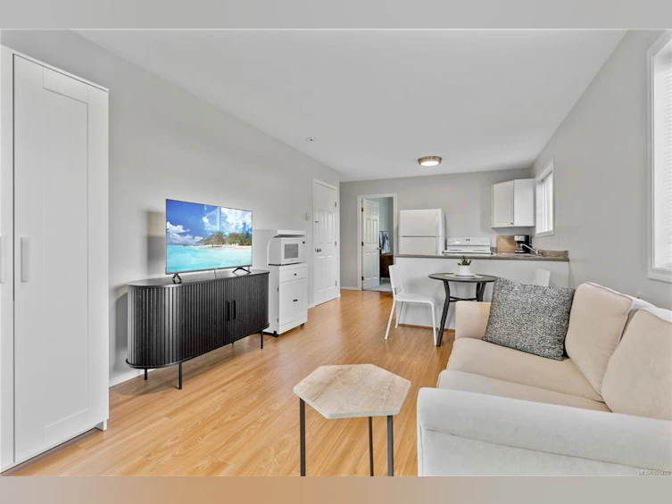 1710 Adanac Street, Victoria, BC, V8R 2C5 - 18