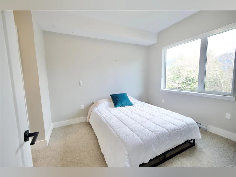 205-700 Yew Wood Road, Tofino, BC, V0R 2Z0 - 8
