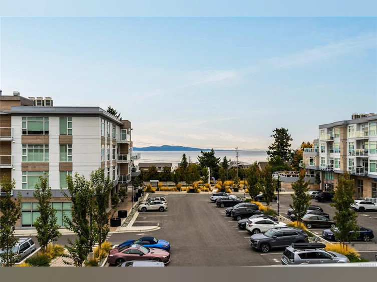 205-5120 Cordova Bay Road, Saanich, BC, V8Y 2K5 - 2