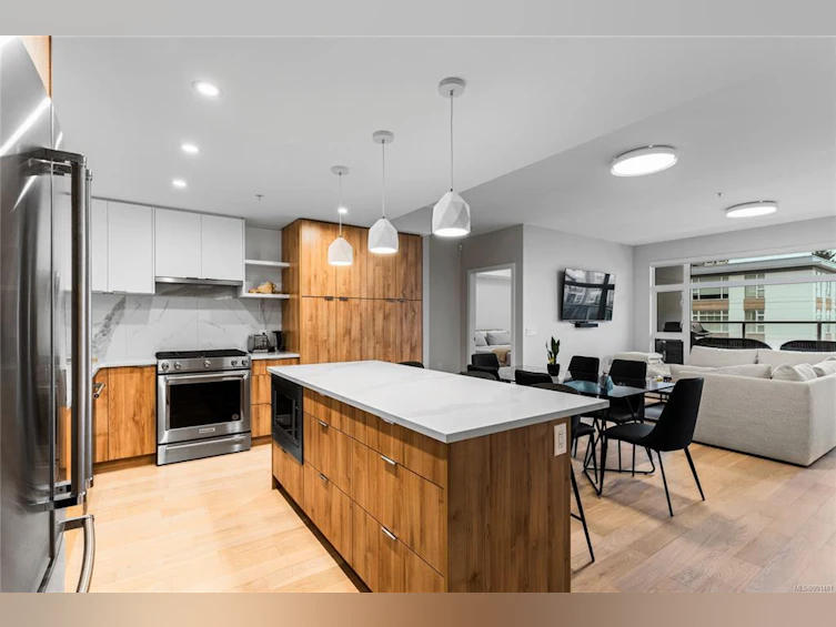 205-5120 Cordova Bay Road, Saanich, BC, V8Y 2K5 - 6