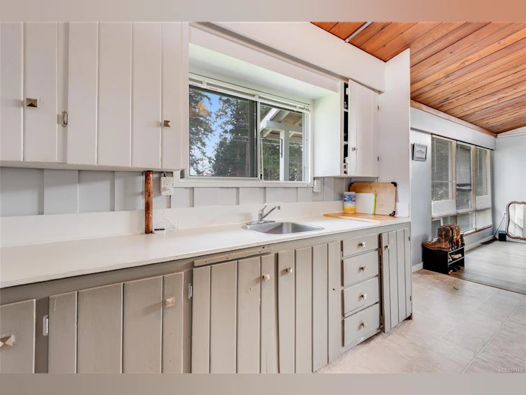 3678 S Island Highway, Campbell River, BC, V9W 1E6 - 21