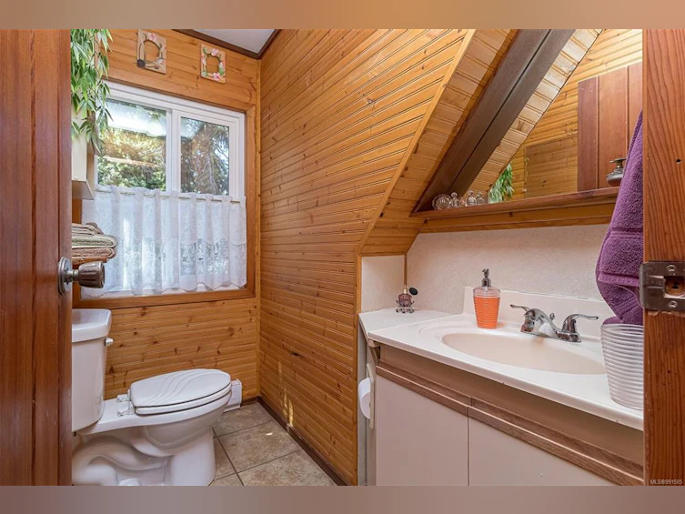 5945 W Island Highway, Qualicum Beach, BC, V9K 2C9 - 48