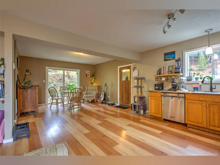 178 River Road, Lake Cowichan, BC, V0R 2G0 - 6