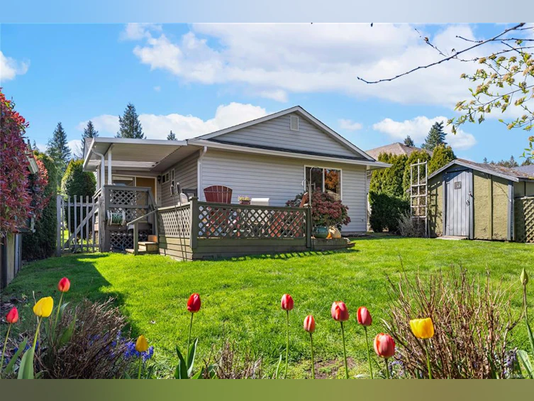 177 W Sixth Avenue, Qualicum Beach, BC, V9K 1S1 - 22