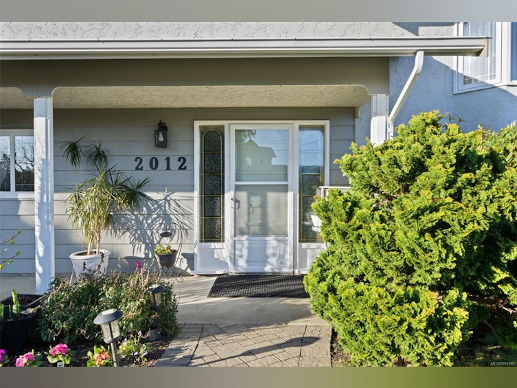2012 Skyline Crescent, Central Saanich, BC, V8M 1M6 - 3