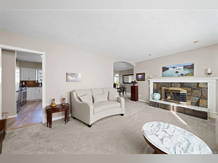 2012 Skyline Crescent, Central Saanich, BC, V8M 1M6 - 11