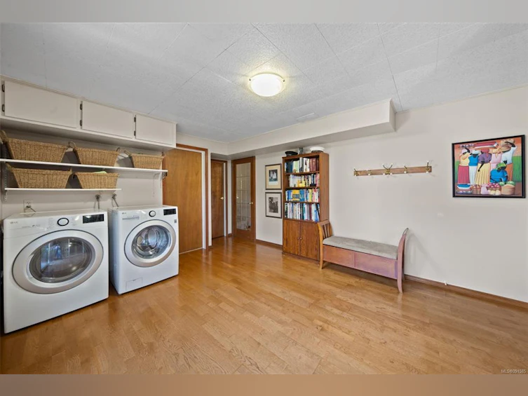 2012 Skyline Crescent, Central Saanich, BC, V8M 1M6 - 23