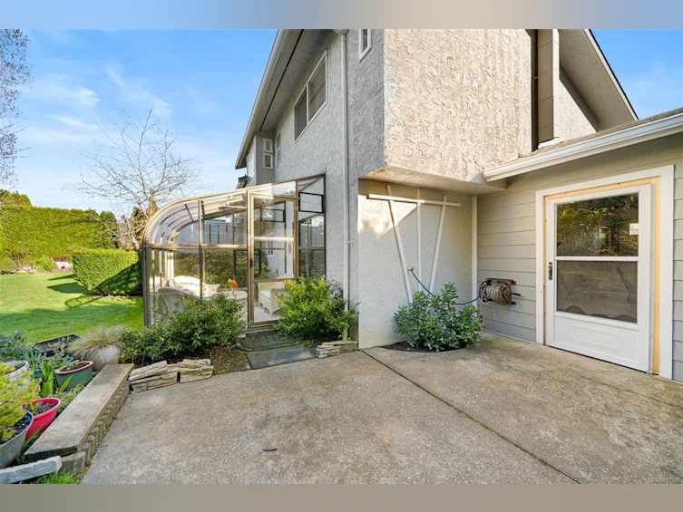 2012 Skyline Crescent, Central Saanich, BC, V8M 1M6 - 32