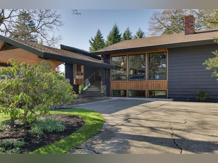 3456 Plymouth Road, Oak Bay, BC, V8P 4X4 - 9