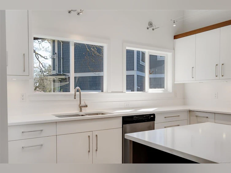 3456 Plymouth Road, Oak Bay, BC, V8P 4X4 - 26