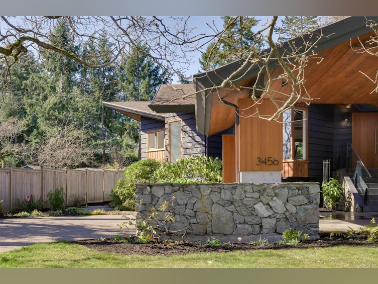 3456 Plymouth Road, Oak Bay, BC, V8P 4X4 - 72