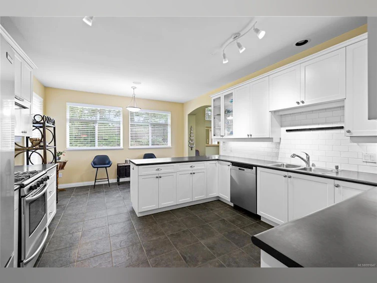 1406 Gabriola Drive, Parksville, BC, V9P 2Y5 - 4