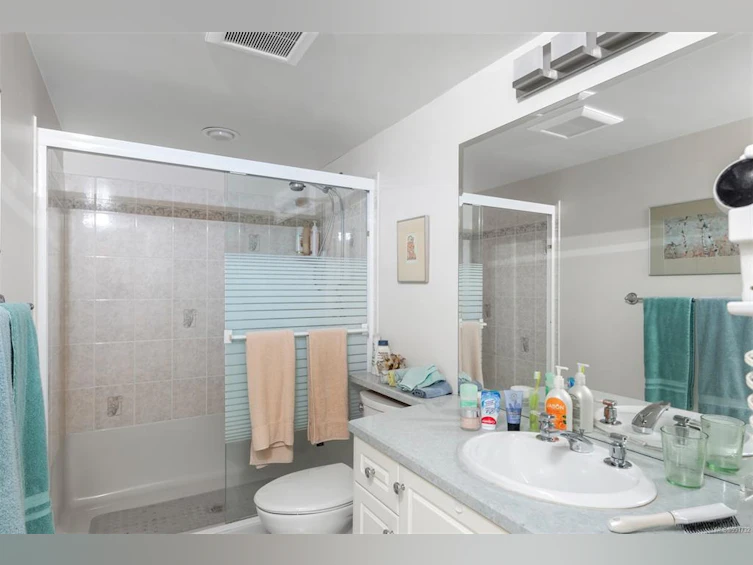 201-364 Moss Street, Victoria, BC, V8V 4N1 - 13