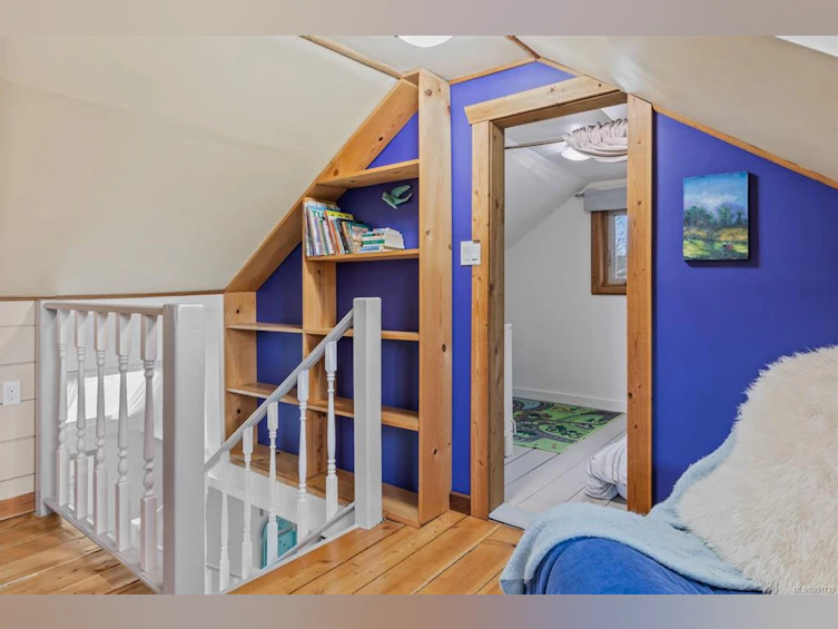 2775 Maryport Avenue, Cumberland, BC, V0R 1S0 - 27