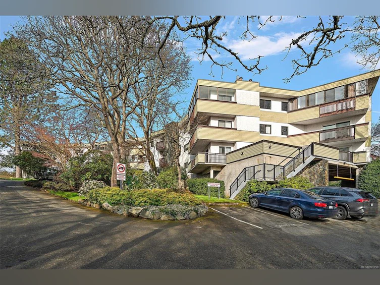 317-3962 Cedar Hill Road, Saanich, BC, V8N 3B8 - 25