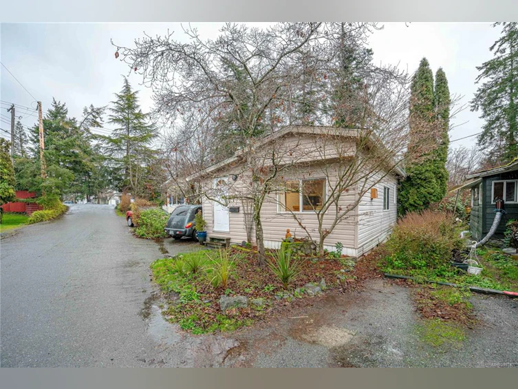 7-1201 Craigflower Road, Esquimalt, BC, V9A 2X9 - 35
