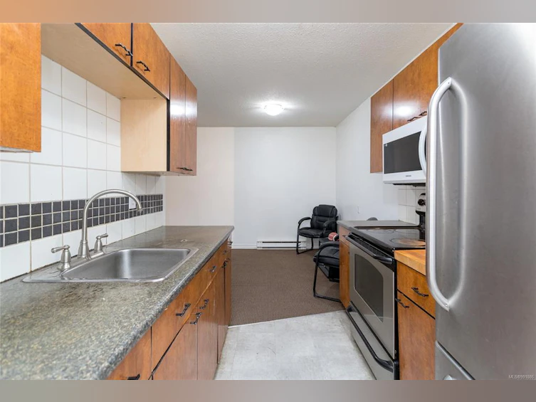 205-848 Esquimalt Road, Esquimalt, BC, V9A 6W9 - 11