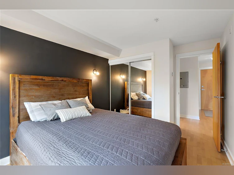 207-1155 Yates Street, Victoria, BC, V8V 3N1 - 14