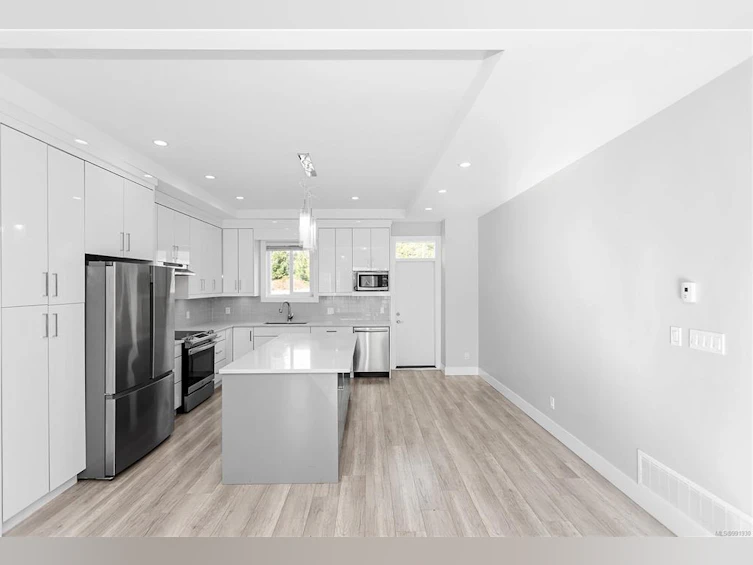 3950 Jingle Pot Road, Nanaimo, BC, V9T 0K3 - 10