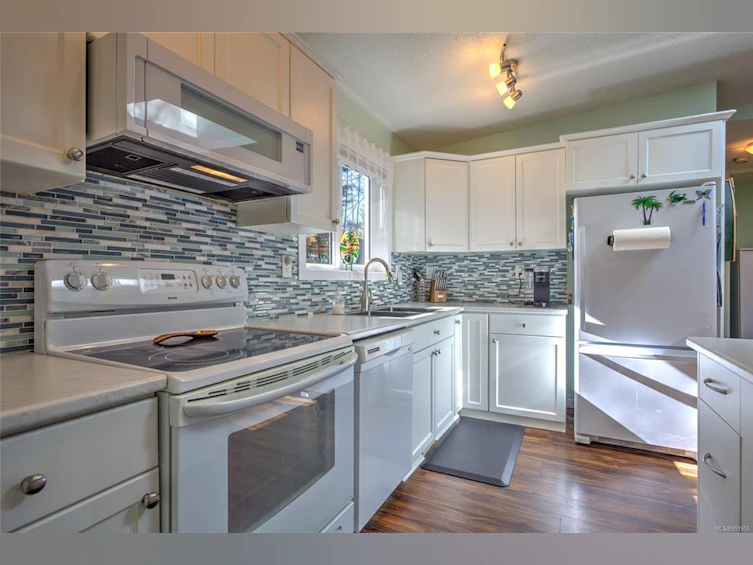 9205 Nighthawk Road, Lake Cowichan, BC, V0R 2G0 - 14