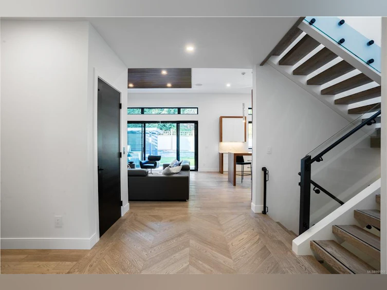 374 Sunset Avenue, Oak Bay, BC, V8S 4L2 - 12