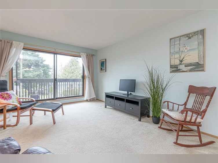 211-130 E Sunningdale Road, Qualicum Beach, BC, V9K 1P6 - 2