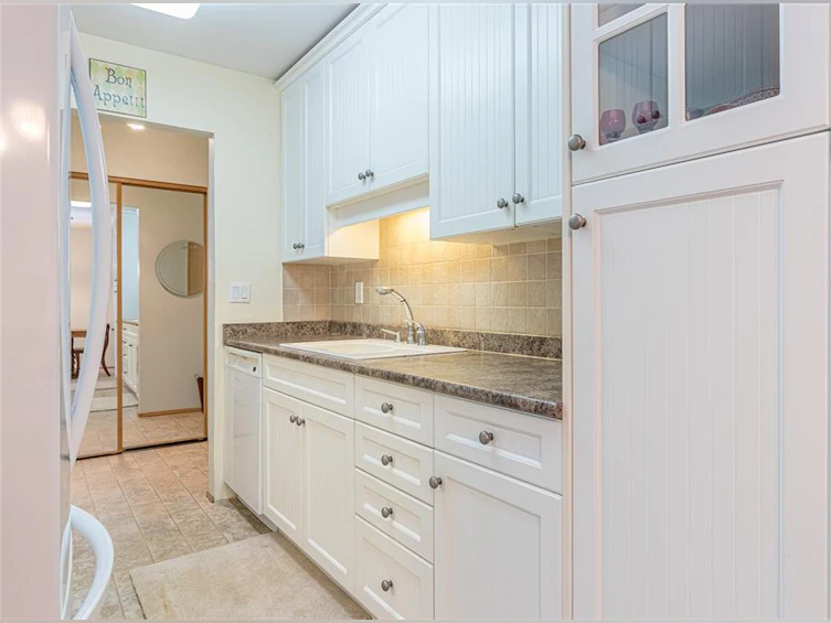 211-130 E Sunningdale Road, Qualicum Beach, BC, V9K 1P6 - 4