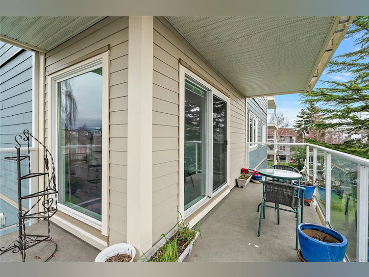 302-2360 James White Boulevard, Sidney, BC, V8L 1Z7 - 15