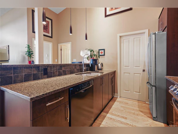 618-623 Treanor Avenue, Langford, BC, V9B 0B1 - 15