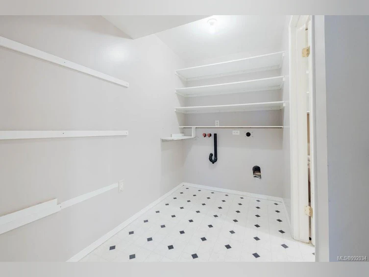 5957 Deuchars Drive, Duncan, BC, V9L 1L5 - 23