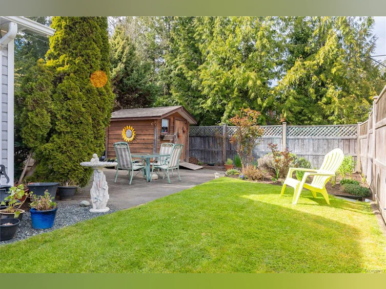 239 Fifth Avenue, Qualicum Beach, BC, V9K 1S2 - 7