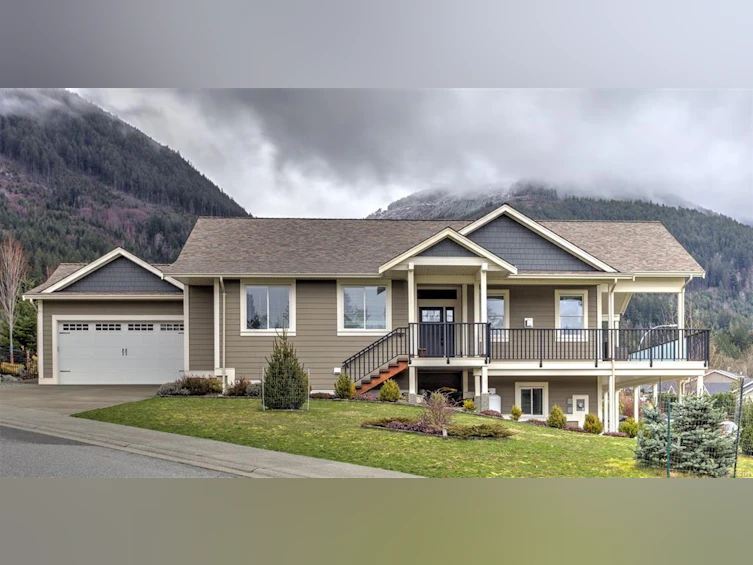 422 Mountain View Drive, Lake Cowichan, BC, V0R 2G0 - 3
