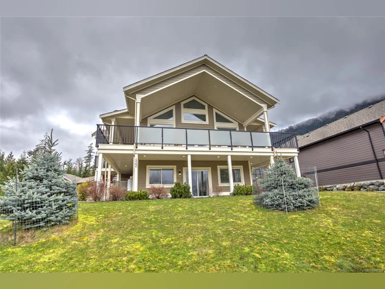 422 Mountain View Drive, Lake Cowichan, BC, V0R 2G0 - 4
