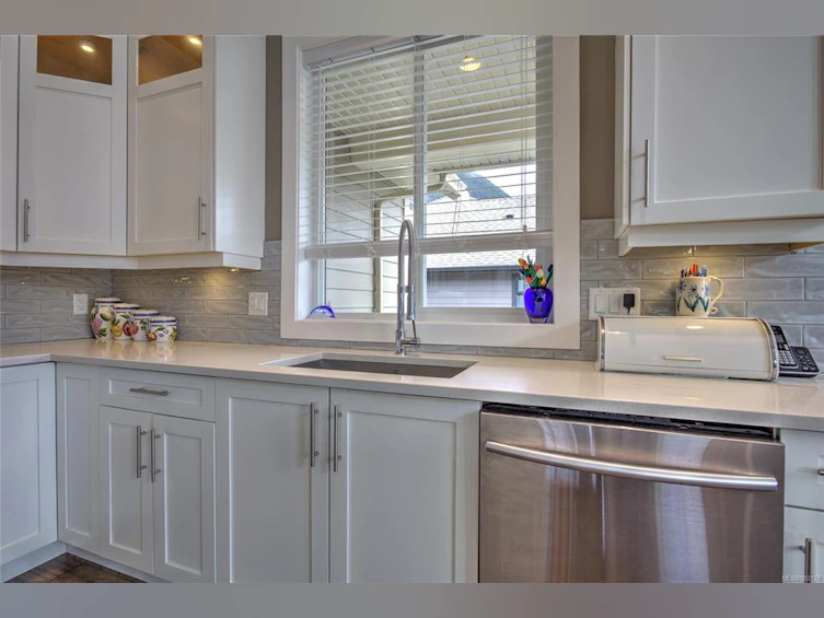 422 Mountain View Drive, Lake Cowichan, BC, V0R 2G0 - 16