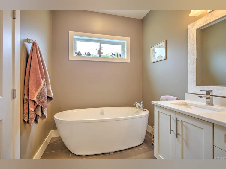 422 Mountain View Drive, Lake Cowichan, BC, V0R 2G0 - 23