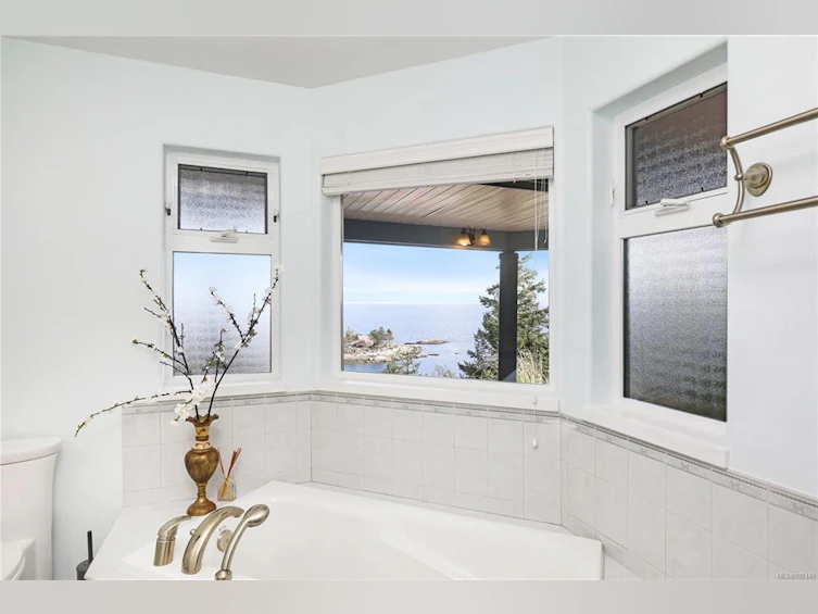 3461 Redden Road, Fairwinds, BC, V9P 9H4 - 45