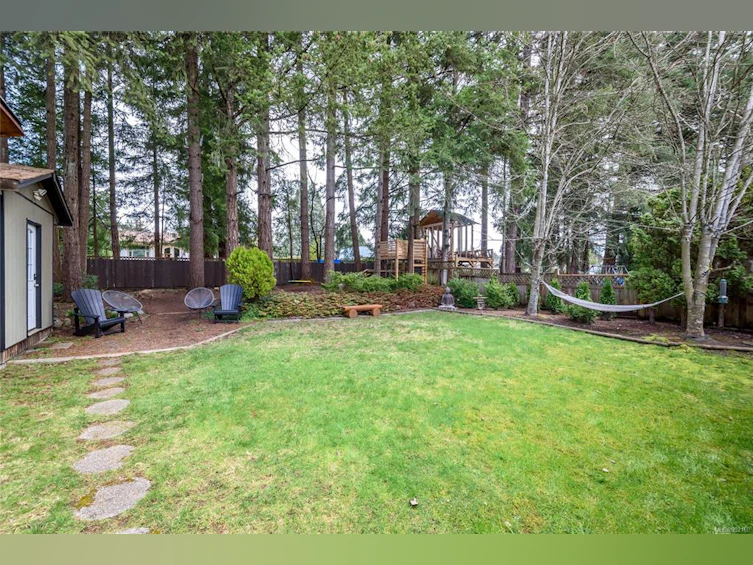 2008 Tull Avenue, Courtenay, BC, V9N 5P6 - 30