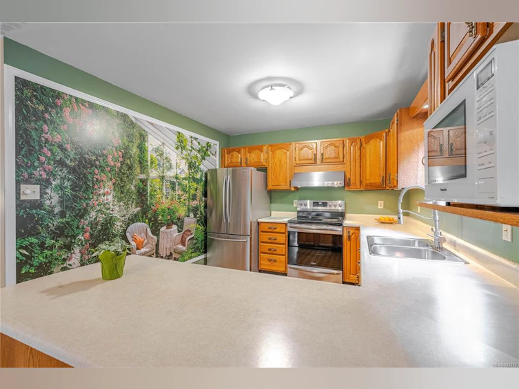 6913 Hagan Road, Central Saanich, BC, V8M 1B2 - 13