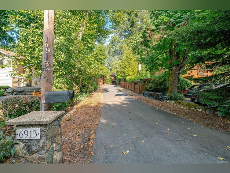6913 Hagan Road, Central Saanich, BC, V8M 1B2 - 72